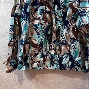 KEREN hart Blue and Green Patterned Top